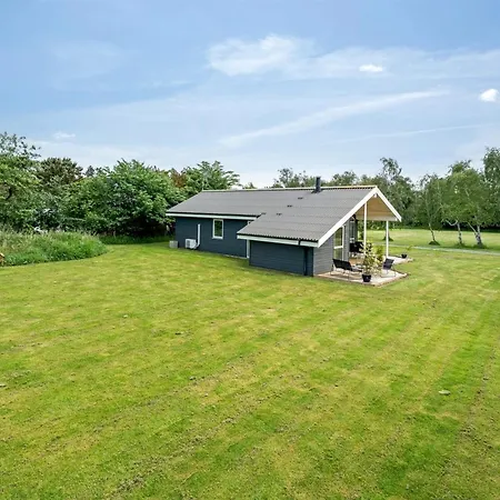 Dom wakacyjny Luukas - 150m From The Sea By Interhome