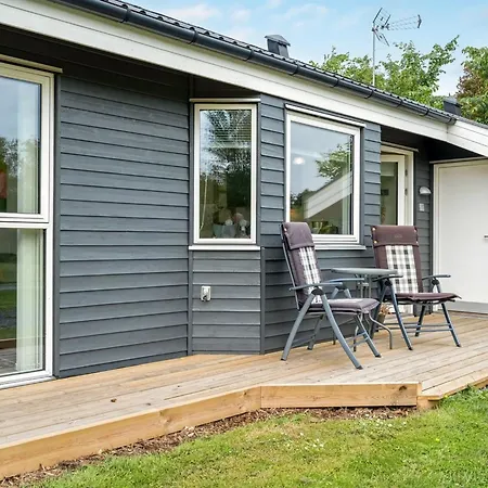 Luukas - 150m From The Sea By Interhome